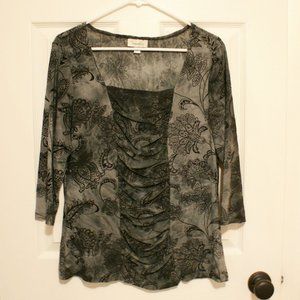 3 for $20! ✨Grey & black paisley rouched top!
